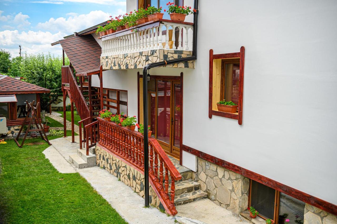 Medi Guest House Saparewa Banja Exterior foto