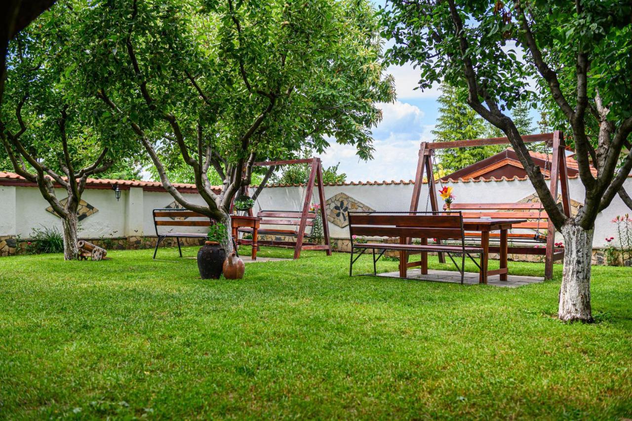 Medi Guest House Saparewa Banja Exterior foto