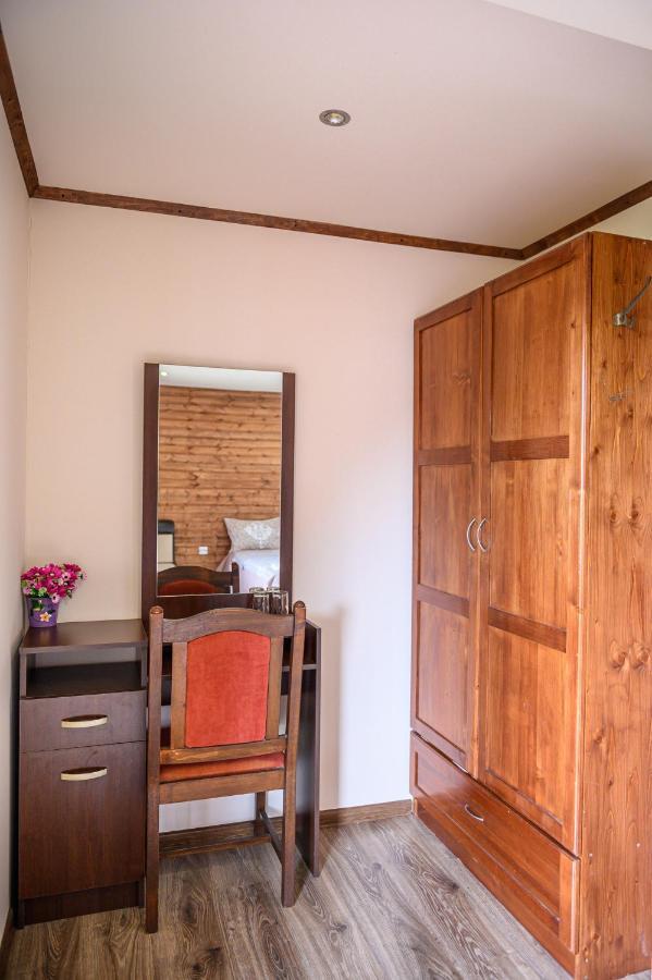 Medi Guest House Saparewa Banja Exterior foto