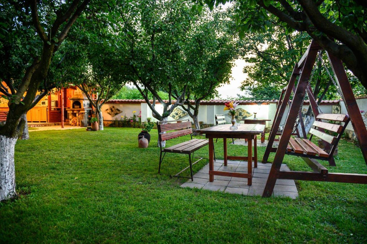Medi Guest House Saparewa Banja Exterior foto